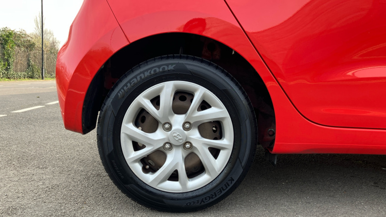 Hyundai i10 1.0 SE 5dr Petrol Hatchback